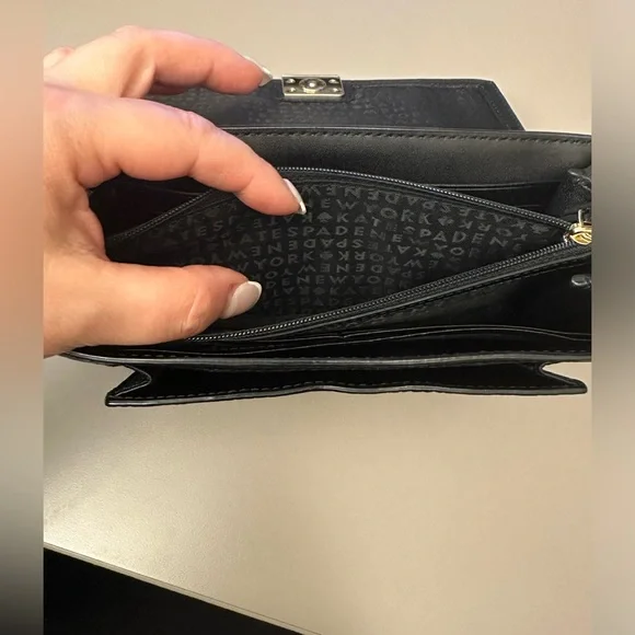 Kate Spade large black pebbled leather wallet with snap closure - Picture 6 of 7